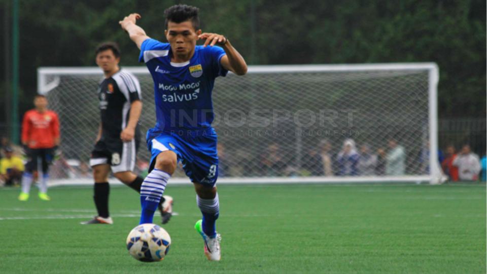 Eks PSMS Medan, Nico Malau saat menjalani seleksi di Persib Bandung jelang Indonesia Super League 2015 lalu. - INDOSPORT